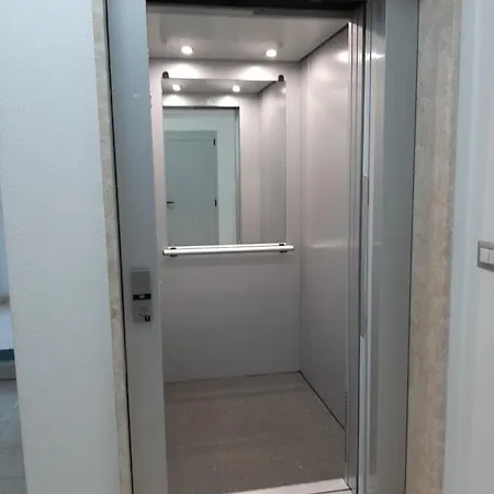 Vicino Aeroporto Apartment